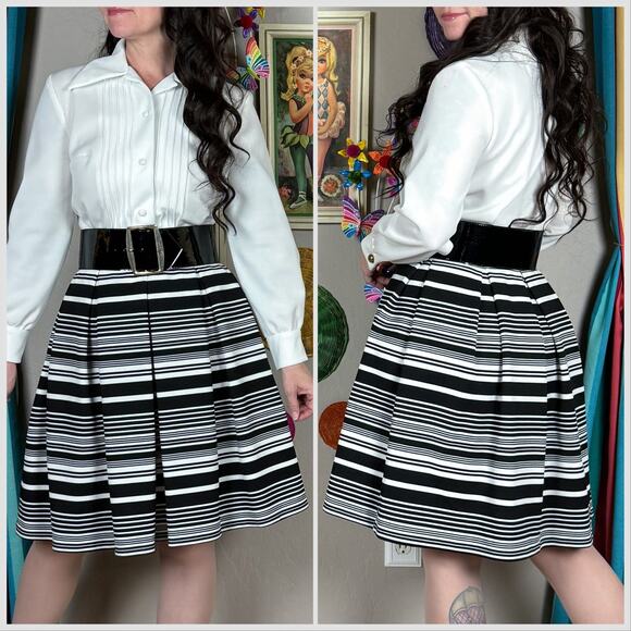 Vintage 1970s Black and White Striped Long Sleeve Pleated Belted Minidress - Picture 4 of 8